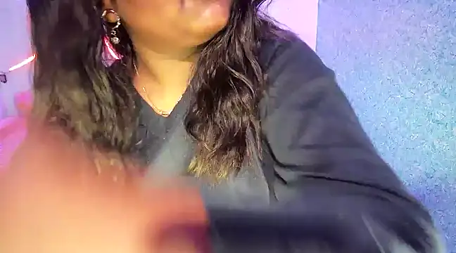 expression queen online show from 01-30-25, 06:00