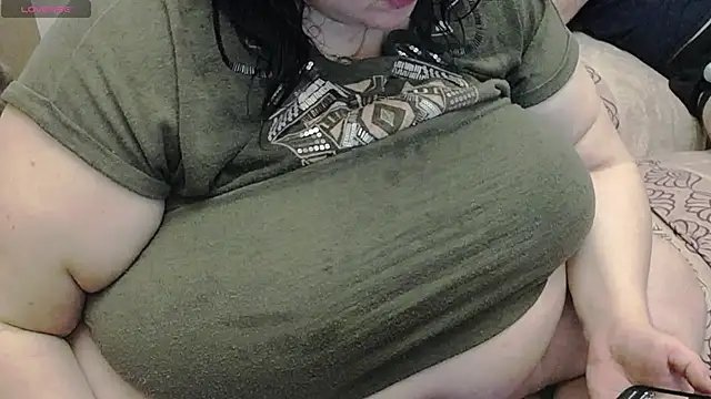 Snapshot of lisa_Black00 chatting on 03-12-26, 07:20 lisa Black00 online show from 03-12-26, 07:20