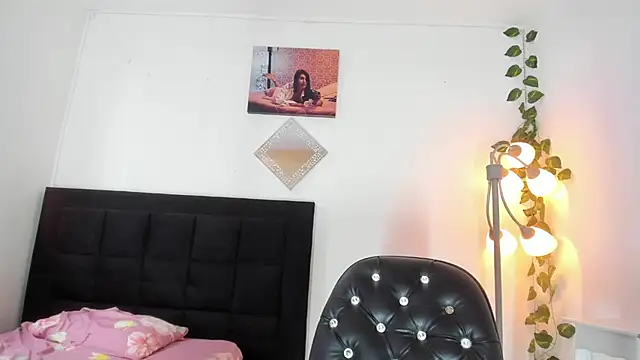 kattadoll online show from 09-18-25, 06:54