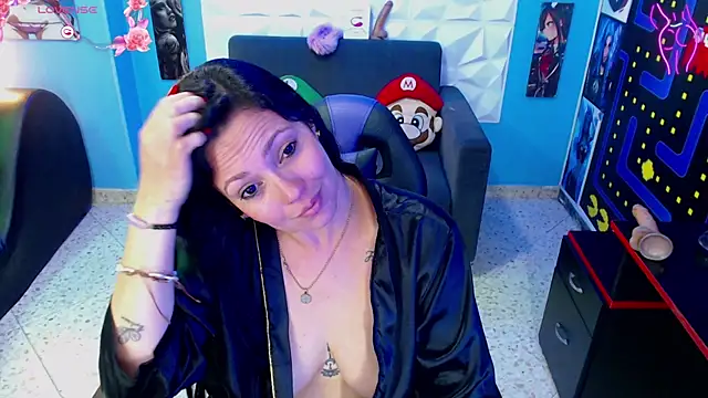 Snapshot of FelinaJohnson chatting on 03-04-25, 11:32 FelinaJohnson online show from 03-04-25, 11:32
