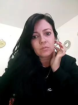 Snapshot of FelinaJohnson chatting on 03-15-25, 03:40 FelinaJohnson online show from 03-15-25, 03:40