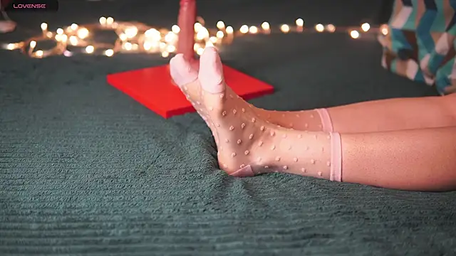 Yourlittledemon online show from 12-13-24, 03:00