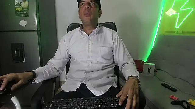 latinmartin73 online show from 01-14-25, 12:22