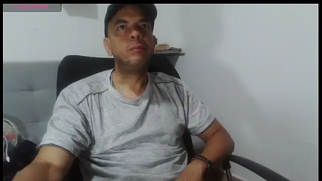 latinmartin73 online show from 04-19-26, 05:18