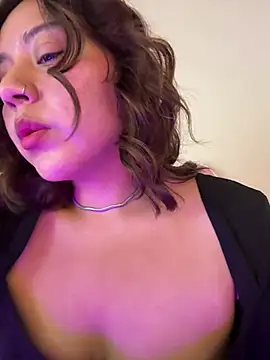 Snapshot of kittyfresita chatting on 02-02-25, 01:12 kittyfresita online show from 02-02-25, 01:12