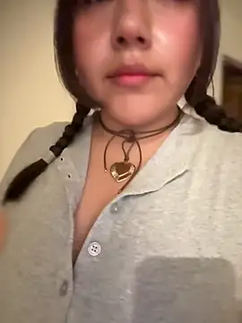 Snapshot of kittyfresita chatting on 02-08-26, 02:04 kittyfresita online show from 02-08-26, 02:04