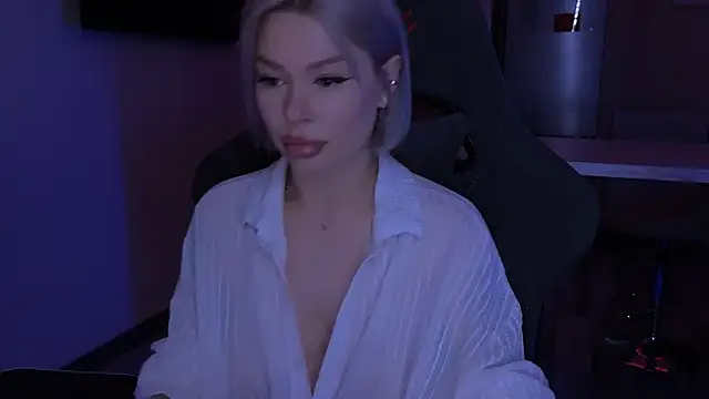 Snapshot of Sasha_Mason chatting on 11-01-25, 02:13 Sasha Mason online show from 11-01-25, 02:13