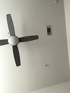 Snapshot of jadeskyxo chatting on 10-22-25, 04:07 jadeskyxo online show from 10-22-25, 04:07