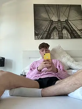 Snapshot of MiguelRausch chatting on 04-07-26, 02:06 MiguelRausch online show from 04-07-26, 02:06