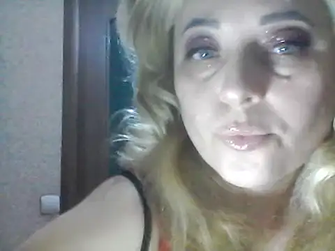 Snapshot of SweetCandy356 chatting on 03-07-25, 04:33 SweetCandy356 online show from 03-07-25, 04:33