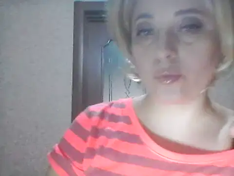 Snapshot of SweetCandy356 chatting on 03-16-25, 11:27 SweetCandy356 online show from 03-16-25, 11:27