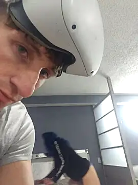 Snapshot of jayhusedamuse12 chatting on 09-29-25, 06:07 jayhusedamuse12 online show from 09-29-25, 06:07