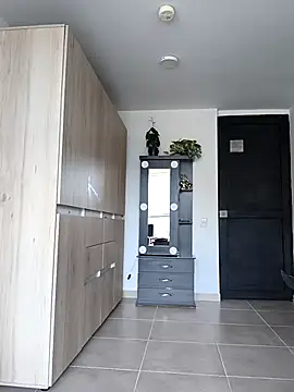 Snapshot of Kiitygirl chatting on 12-13-25, 09:20 Kiitygirl online show from 12-13-25, 09:20