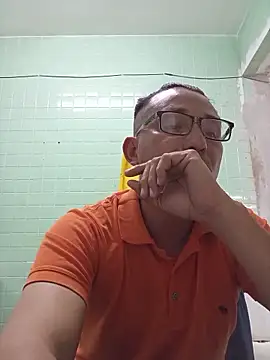 Andresguz35 online show from 12-22-25, 11:13