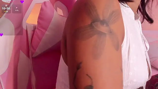 Snapshot of soy_jess03 chatting on 10-14-25, 11:55 soy jess03 online show from 10-14-25, 11:55