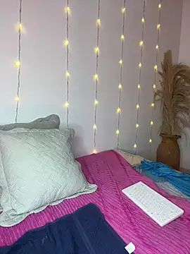 Snapshot of Maisa_issa chatting on 03-14-25, 04:30 Maisa issa online show from 03-14-25, 04:30