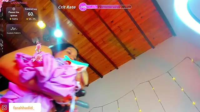 Snapshot of Maisa_issa chatting on 10-17-25, 01:25 Maisa issa online show from 10-17-25, 01:25