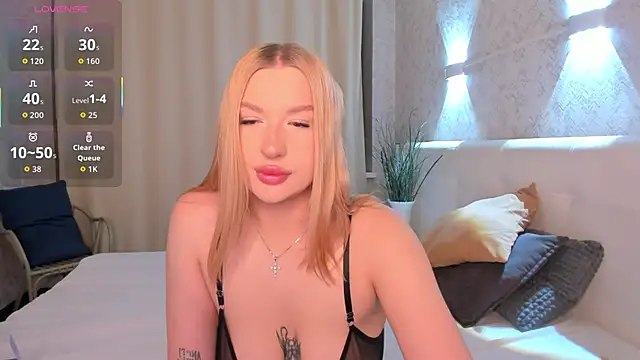 Emma  Leee online show from 02-06-26, 01:10