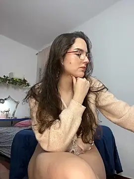 tatianaAlvarez1 online show from 10-24-25, 12:12