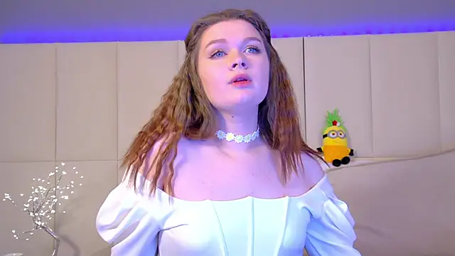 CrystalLyons online show from 02-07-25, 09:37