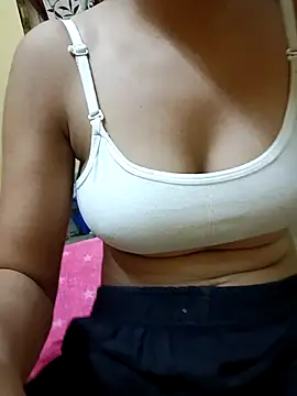 Sanaya 7 online show from 09-27-25, 01:49