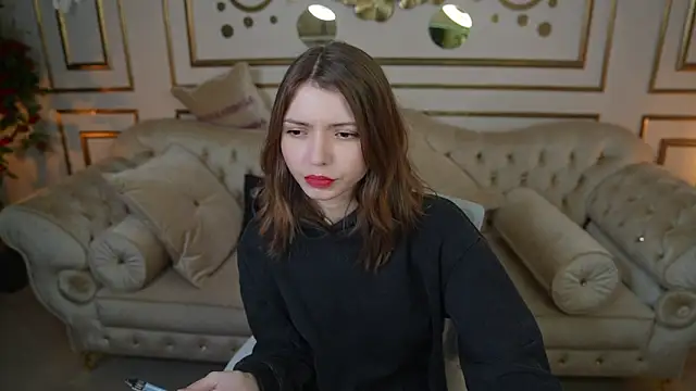 Snapshot of Michelle_054 chatting on 12-22-25, 03:53 Michelle 054 online show from 12-22-25, 03:53