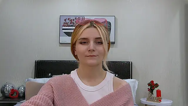Snapshot of KellyStone chatting on 01-15-25, 03:11 KellyStone online show from 01-15-25, 03:11