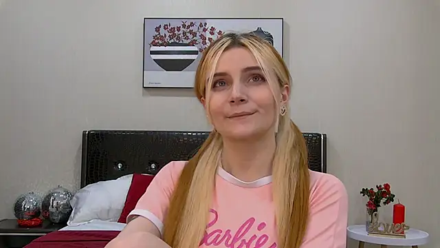 Snapshot of KellyStone chatting on 01-26-25, 11:39 KellyStone online show from 01-26-25, 11:39