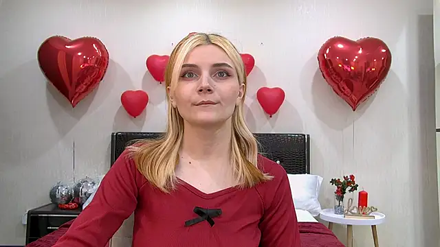 Snapshot of KellyStone chatting on 02-16-25, 03:05 KellyStone online show from 02-16-25, 03:05