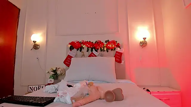 Snapshot of dani_skinny_ chatting on 12-05-24, 02:44 dani skinny online show from 12-05-24, 02:44