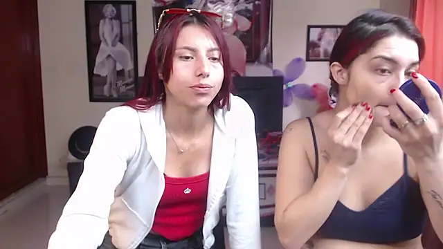 Snapshot of Marilynselxoveanalhard chatting on 03-12-26, 01:39 Marilynselxoveanalhard online show from 03-12-26, 01:39