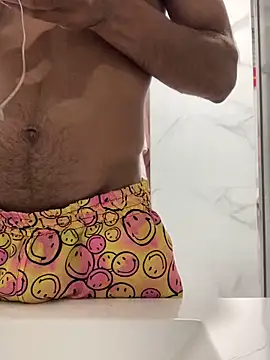 Lucascacaca online show from 04-25-26, 02:47