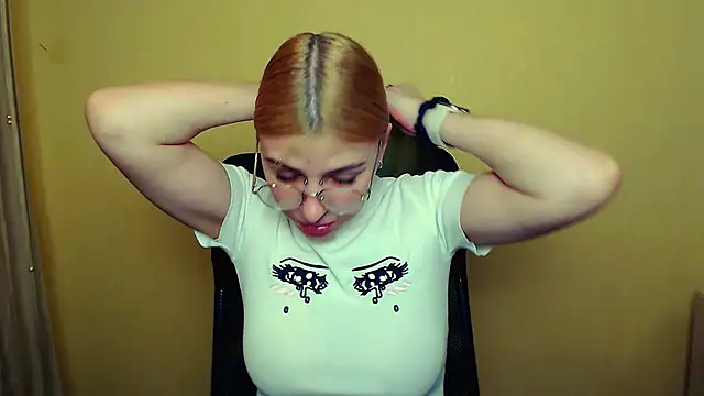 Luna Lush  online show from 01-10-25, 11:22