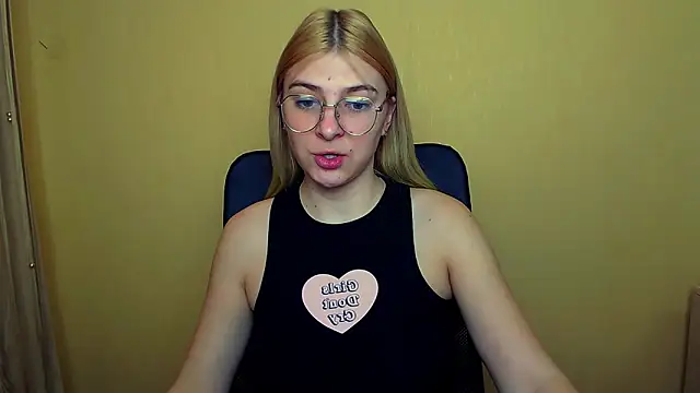 Luna Lush  online show from 01-13-25, 08:15