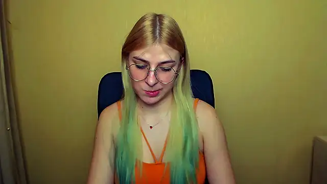 Luna Lush  online show from 01-28-25, 11:28