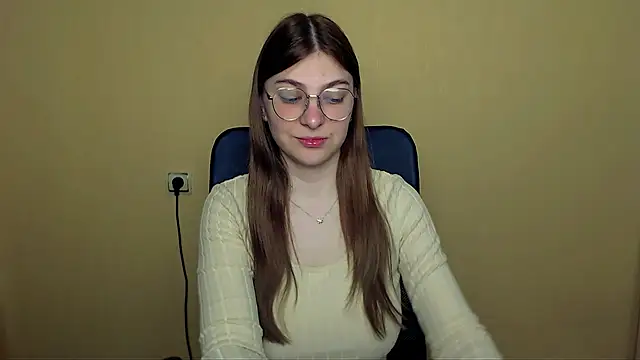 Luna Lush  online show from 04-28-26, 08:41