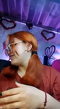 SophiaWeestt99 online show from 02-11-25, 07:54