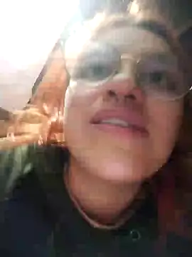 SophiaWeestt99 online show from 03-02-25, 02:19