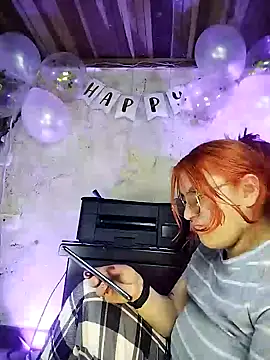 SophiaWeestt99 online show from 03-11-25, 04:43