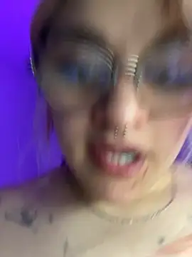 SophiaWeestt99 online show from 07-06-26, 03:14