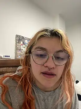 SophiaWeestt99 online show from 07-15-26, 04:29