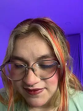 SophiaWeestt99 online show from 07-23-26, 04:21