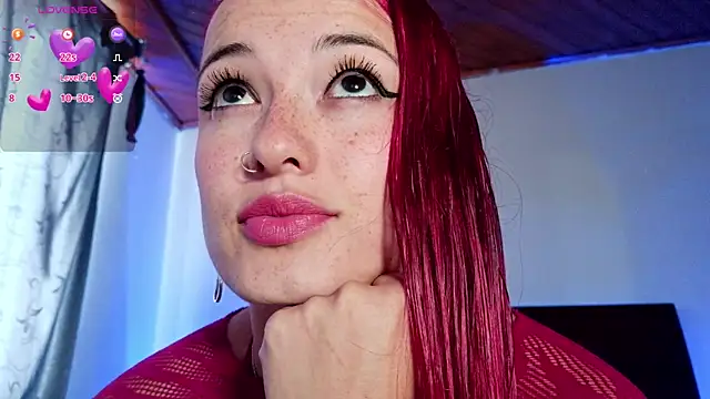 luccycollins  online show from 05-13-26, 02:47