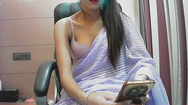 Snapshot of collage_hoty chatting on 09-15-25, 05:13 collage hoty online show from 09-15-25, 05:13