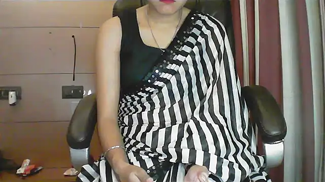 Snapshot of collage_hoty chatting on 11-27-25, 04:42 collage hoty online show from 11-27-25, 04:42