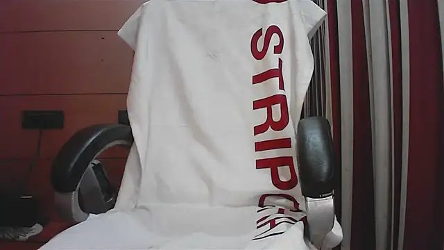 Snapshot of collage_hoty chatting on 01-13-26, 04:07 collage hoty online show from 01-13-26, 04:07