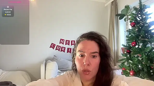 MilkyHoneyLullabies online show from 12-18-25, 10:43