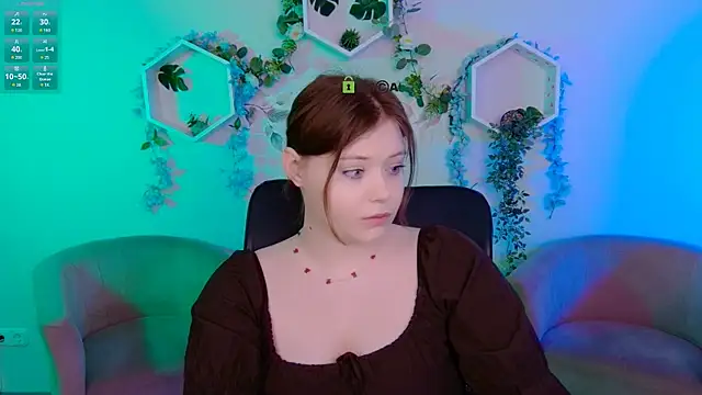 nikole kitt online show from 06-22-26, 06:49