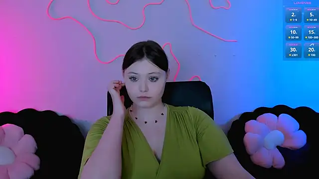 nikole kitt online show from 07-25-26, 06:38