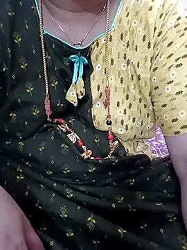 gaurika18 online show from 03-11-25, 07:47